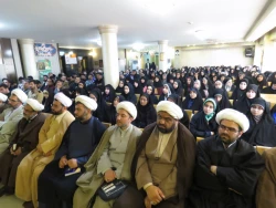 مسئول دفتر نمایندگی بعثه در کربلای معلی:

دانشجویان سفیر امام حسین (ع) در دانشگاه ها باشند
 2