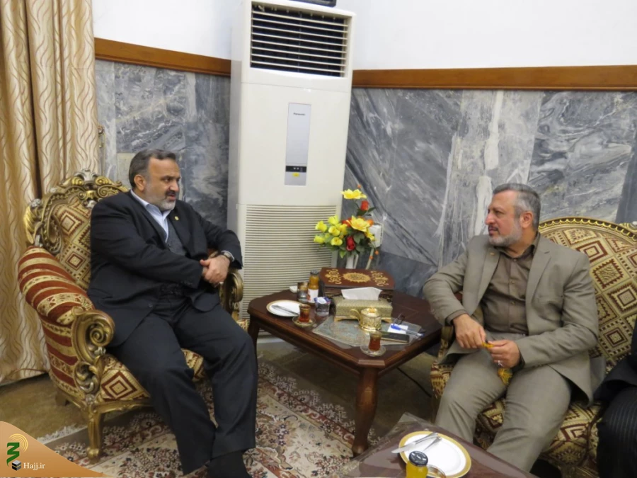 درگفتگوی رئیس سازمان حج و زیارت و سرکنسول گری جمهوری اسلامی یاران در نجف اشرف مطرح شد:
سریال دنباله دار کاروان های آزاد بر در عتبات عالیات 
 2