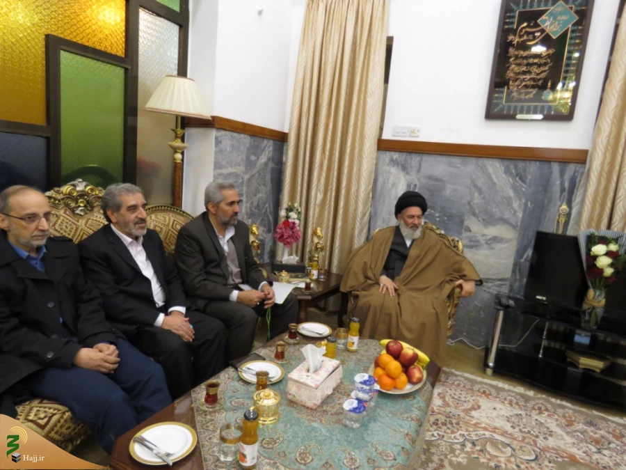 درگفتگوی رئیس سازمان حج و زیارت و سرکنسول گری جمهوری اسلامی یاران در نجف اشرف مطرح شد:
سریال دنباله دار کاروان های آزاد بر در عتبات عالیات 
 3
