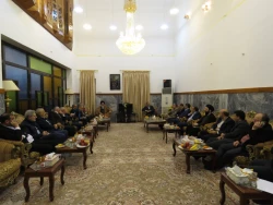 درگفتگوی رئیس سازمان حج و زیارت و سرکنسول گری جمهوری اسلامی یاران در نجف اشرف مطرح شد:
سریال دنباله دار کاروان های آزاد بر در عتبات عالیات 
 6