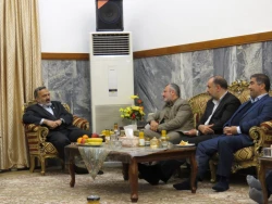 درگفتگوی رئیس سازمان حج و زیارت و سرکنسول گری جمهوری اسلامی یاران در نجف اشرف مطرح شد:
سریال دنباله دار کاروان های آزاد بر در عتبات عالیات 
 8