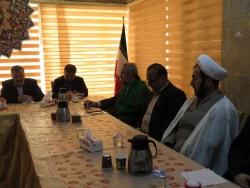 رئیس سازمان حج و زیارت در دیدار با مسئول دفتر نمایندگی بعثه رهبری در عراق:
سازمان حج و زیارت نباید متولی گری را با متصدی گری اشتباه بگیرد 4