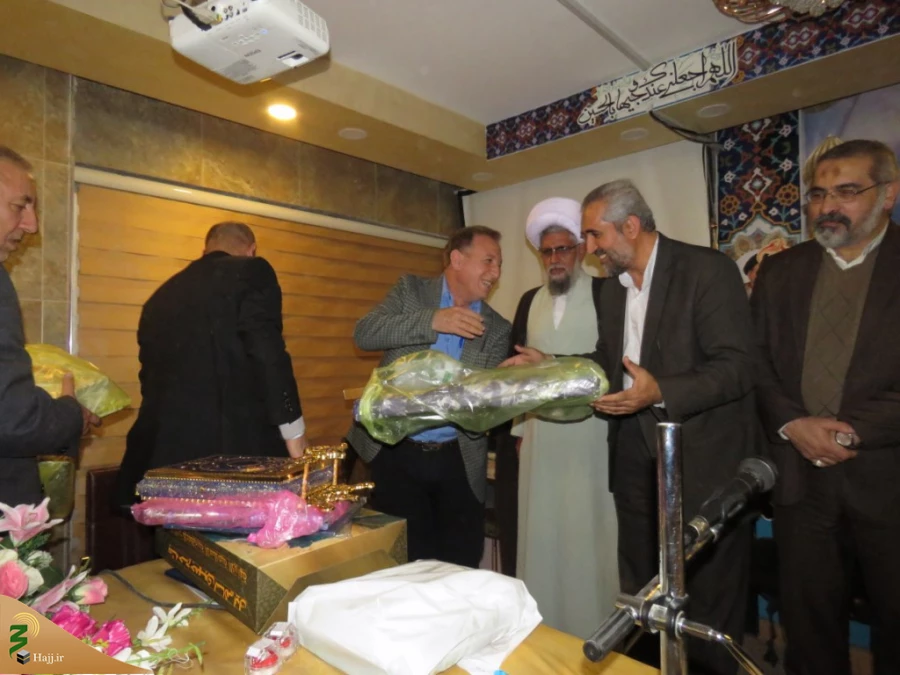 برگزاری مراسم تودیع و معارفه مسئول دفتر نمایندگی حج و زیارت در عراق 13