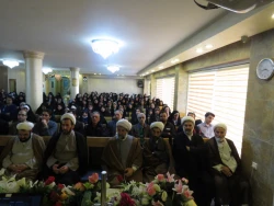 مسئول دفتر نمایندگی بعثه مقام معظم رهبری:
مقابله جمهوری اسلامی ایران با استکبار جهانی تکرار عاشورا در امتداد زمان است
 2