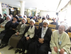 مسئول دفتر نمایندگی  بعثه مقام معظم رهبری:
زیارت امام حسین ضامن بقای دین در عصر تهاجمات فرهنگی است

 2