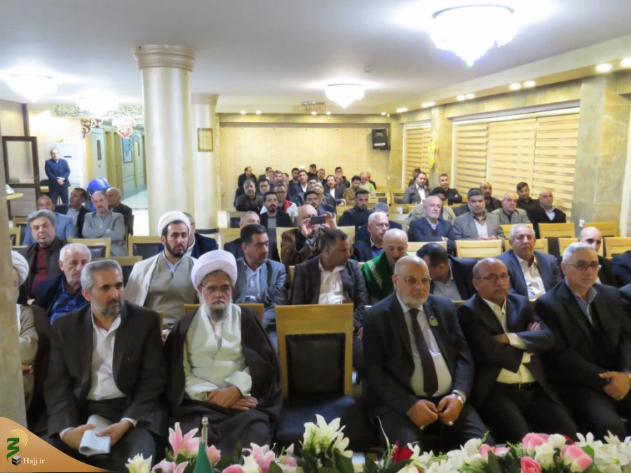 رئیس سازمان حج وز یارت:
خدمت به زوار ائمه معصوم(ع) را افتخار خود می دانم
 2