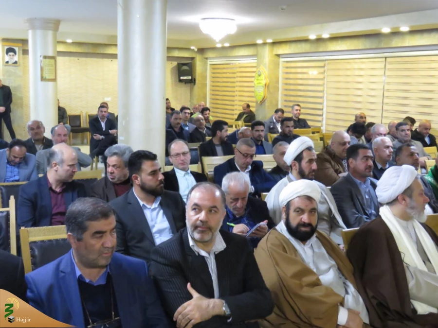 رئیس سازمان حج وز یارت:
خدمت به زوار ائمه معصوم(ع) را افتخار خود می دانم
 2