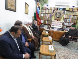 در دیدار رئیس سازمان حج و زیارت با تولیت آستان مقدس حسینی مطرح شد+ گزارش تصویری
سیاست سازمان حج و زیارت توسعه زیرساخت ها و افزایش اعزام زائرین به عتبات عالیات است.
 6