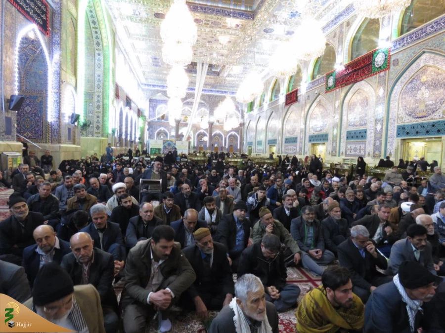 حجت الاسلام و المسلمین هژبری:
کربلا بهترین مکان توبه و بازگشت و گدایی به درگاه خداوند است
 2