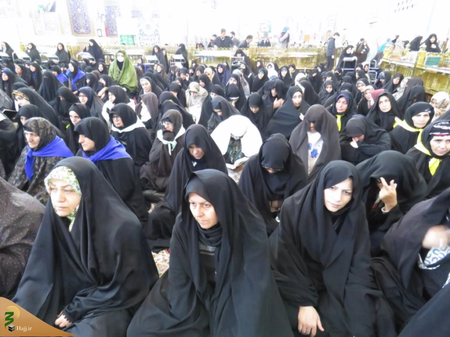 حجت الاسلام و المسلمین هژبری:
کربلا بهترین مکان توبه و بازگشت و گدایی به درگاه خداوند است
 2