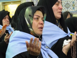 حجت الاسلام و المسلمین هژبری:
کربلا بهترین مکان توبه و بازگشت و گدایی به درگاه خداوند است
 2