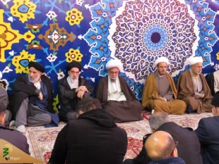 سخنران بعثه مقام معظم رهبری در کربلای معلی:
زیارت امام حسین شاه کلید رفع گرفتاری هاست
 4