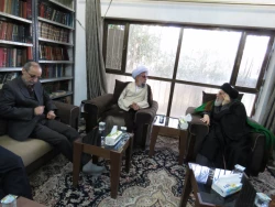 در دیدار مسئول دفتر نمایندگی بعثه مقام معظم رهبری در عراق با آیت الله قزوینی مطرح شد:
انقلاب اسلامی یک حرکت فرهنگی عظیم در جهان بود 
 2