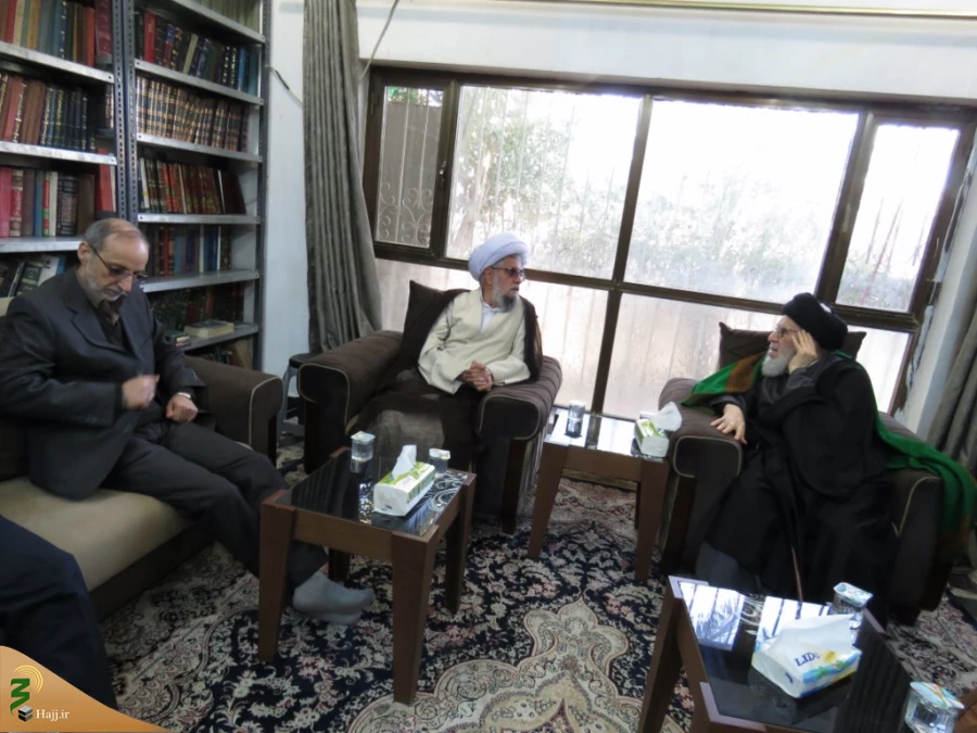 در دیدار مسئول دفتر نمایندگی بعثه مقام معظم رهبری در عراق با آیت الله قزوینی مطرح شد:
انقلاب اسلامی یک حرکت فرهنگی عظیم در جهان بود 
 2