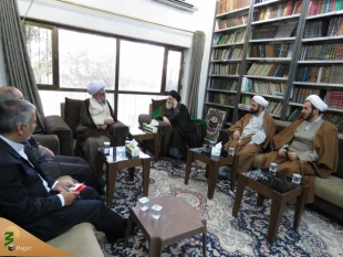 در دیدار مسئول دفتر نمایندگی بعثه مقام معظم رهبری در عراق با آیت الله قزوینی مطرح شد:
انقلاب اسلامی یک حرکت فرهنگی عظیم در جهان بود 
 3