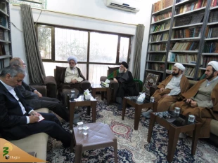 در دیدار مسئول دفتر نمایندگی بعثه مقام معظم رهبری در عراق با آیت الله قزوینی مطرح شد:
انقلاب اسلامی یک حرکت فرهنگی عظیم در جهان بود 
 5