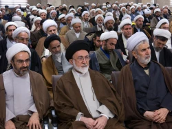 گردهمایی روحانیون و مداحان عتبات عالیات استان قم برگزار شد 13