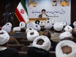 گردهمایی روحانیون و مداحان عتبات عالیات استان قم برگزار شد 3