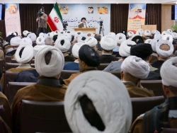 گردهمایی روحانیون و مداحان عتبات عالیات استان قم برگزار شد 7