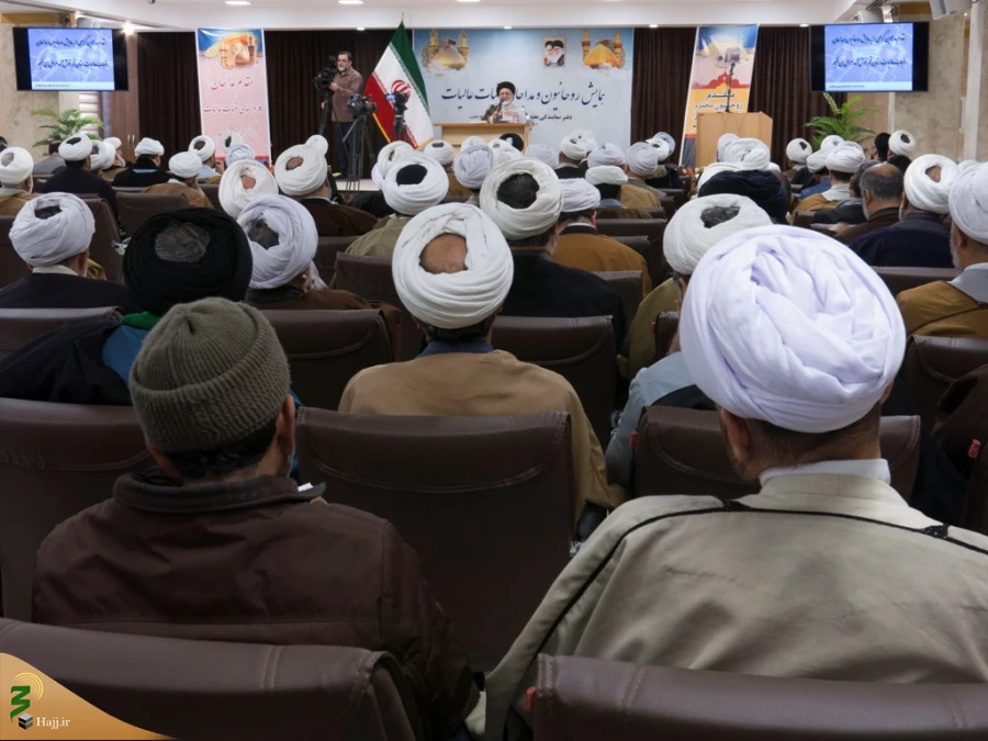 گردهمایی روحانیون و مداحان عتبات عالیات استان قم برگزار شد 8