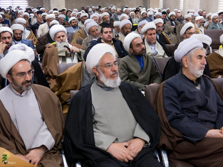 گردهمایی روحانیون و مداحان عتبات عالیات استان قم برگزار شد 11
