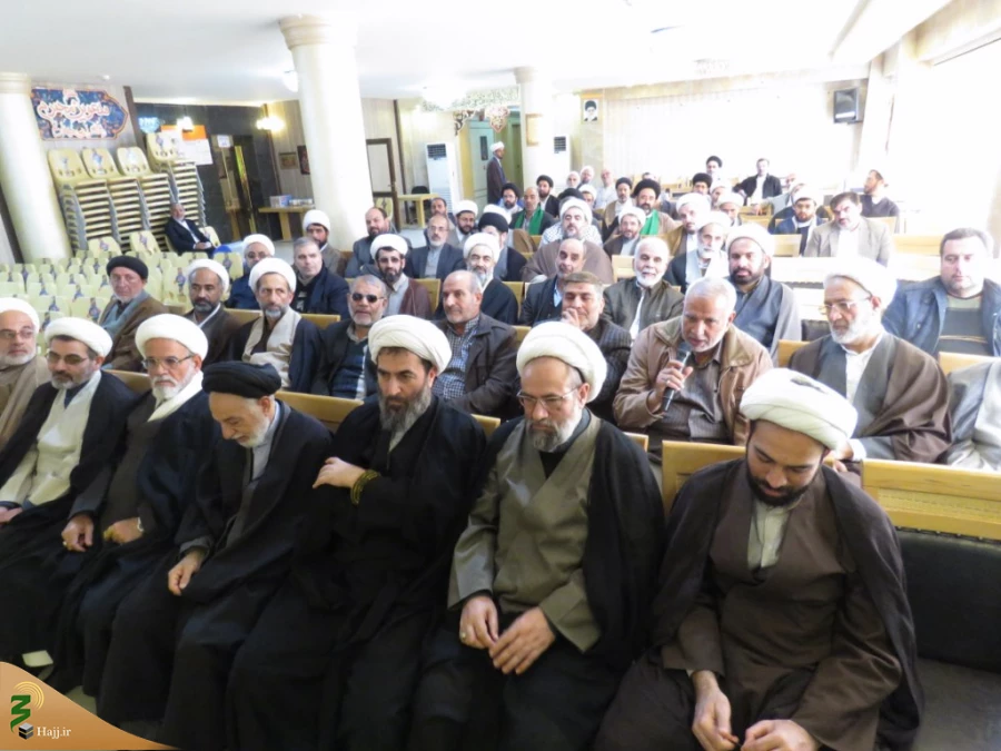 مسئول دفتر نمایندگی بعثه مقام معظم رهبری در عراق:
روحانیون پیش قراولان و خط مقدم نبرد فرهنگی هستند 3