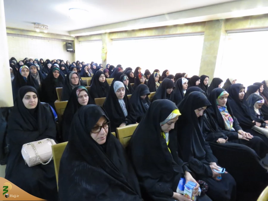 مسئول دفتر نمایندگی بعثه مقام معظم رهبری در گردهمائی دانشجویان و دانشگاهیان:
فضای مجازی به عرصه نبرد میان حق و باطل تبدیل شده است
 4