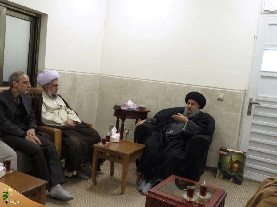 در دیدار مسئول دفتر نمایندگی سازمان حج و زیارت در عراق با آیت الله مدرسی مطرح شد:
سازمان حج و زیارت کاری کند که پابرهنگان و مستضعفان به عتبات عالیات مشرف شوند
 2