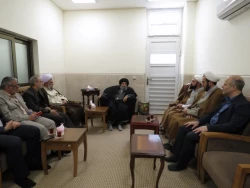 در دیدار مسئول دفتر نمایندگی سازمان حج و زیارت در عراق با آیت الله مدرسی مطرح شد:
سازمان حج و زیارت کاری کند که پابرهنگان و مستضعفان به عتبات عالیات مشرف شوند
 2