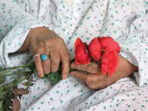 دعای مادر بهترین کلید گشایش مشکلات زندگی
