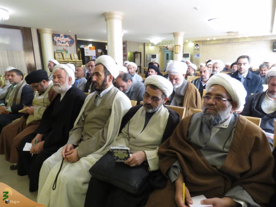 مسئول دفتر نمایندگی بعثه مقام معظم رهبری در عراق:
حضرت زهرا (س) الگو و حجت ائمه معصوم(ع) است
 2