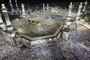 تاکید وزیر حج عربستان بر ارائه خدمات بهتر به حجاج