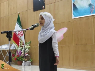 سرکنسول جمهوری اسلامی ایران در کربلای معلی در گردهمائی بزرگ خانواده های ایرانی مقیم کربلا گفت: حضرت فاطمه زهرا (س) در همه زمینه ها، نه تنها الگوی زنان مسلمان بلکه الگویی برای تمام مردان و زنان عالمند. 7