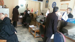 استقبال  زائران لرستانی از ثبت نام حج 98