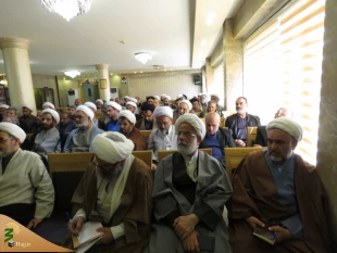 سخنران بعثه مقام معظم رهبری در کربلای معلی:
کارگزاران فرهنگی زائرین را نسبت به جریان های انحرافی توجیه نمایند.
 2