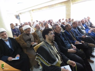 سخنران بعثه مقام معظم رهبری در کربلای معلی:
کارگزاران فرهنگی زائرین را نسبت به جریان های انحرافی توجیه نمایند.
 2