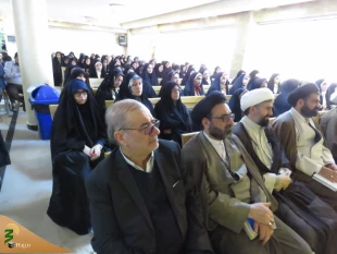 حجت الاسلام و المسلمین هژبری:
سیره امام حسین (ع) بهترین الگوی سبک زندگی جوانان است 2