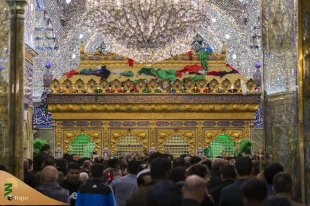 حال و هوای زائران در حرم علمدار رشید کربلا در آغاز ماه رجب + تصاویر  11
