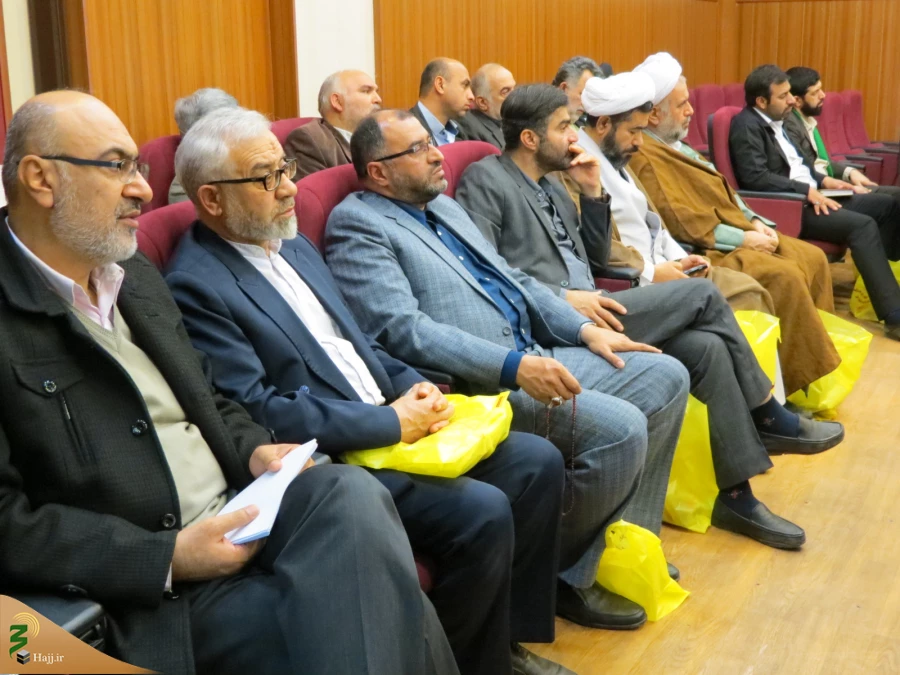 حجت الاسلام والمسلمین احمدی در همایش کارگزاران فرهنگی عتبات مازندران: 
زائران عتبات عالیات از ابتدای سفر باید با آداب و معنویت سفر آشنا شوند 2