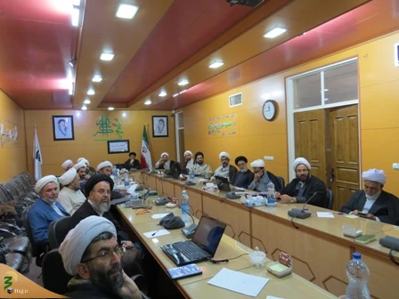 در یزد برگزار شد

کارگاه آموزشی روحانیون حج 98 استانهای یزد، کرمان، سیستان وبلوچستان و هرمزگان  2