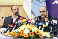 شهردار مشهد در نشست خبری اعلام کرد : 


حدود 5 میلیون زائر خارجی امسال وارد مشهد مقدس شده اند 
 2