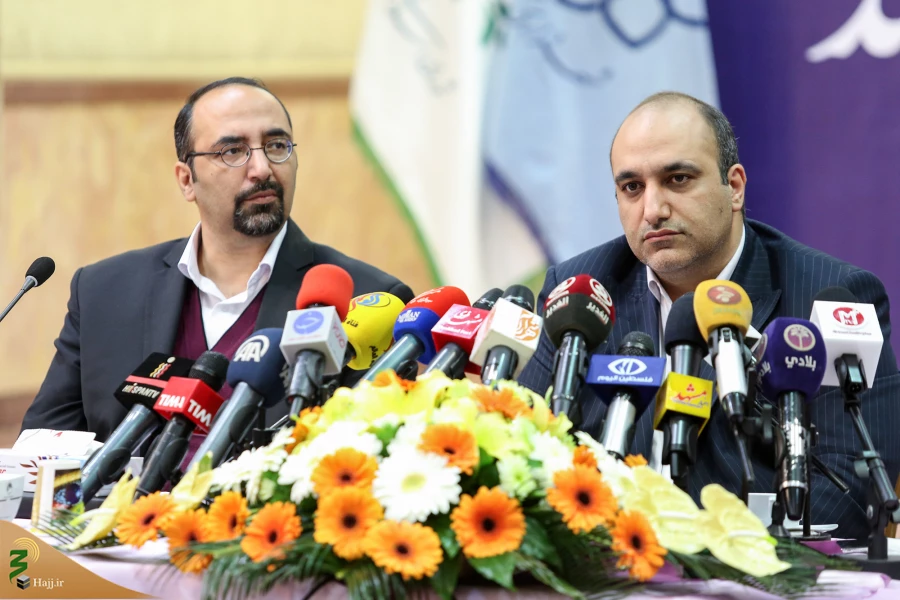شهردار مشهد در نشست خبری اعلام کرد : 


حدود 5 میلیون زائر خارجی امسال وارد مشهد مقدس شده اند 
 2