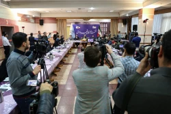 شهردار مشهد در نشست خبری اعلام کرد : 


حدود 5 میلیون زائر خارجی امسال وارد مشهد مقدس شده اند 
 7