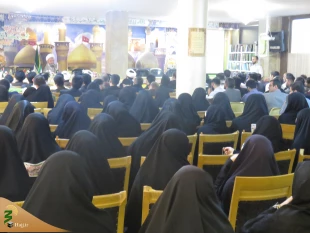 حجت الاسلام بهجتی:

زندگی ما باید رنگ و بوی حسینی بگیرد
 5
