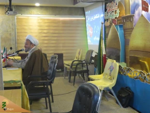 حجت الاسلام بهجتی:

زندگی ما باید رنگ و بوی حسینی بگیرد
 7