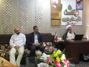 حجت الاسلام و المسلمین نجفی روحانی:

مومن باید مانند آب پاک و پاک کننده باشد 3