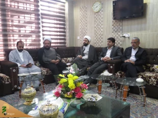 حجت الاسلام و المسلمین نجفی روحانی:

مومن باید مانند آب پاک و پاک کننده باشد 4