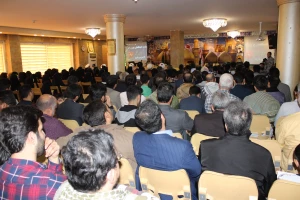 ولایتمداری و بصیرت مانعی در برابر انحراف جامعه