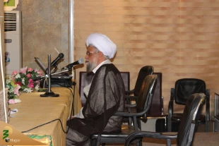 حجت‌الاسلام والمسلمین نجفی روحانی:

ولایتمداری و بصیرت مانعی در برابر انحراف جامعه است 3