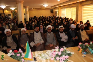 حجت‌الاسلام والمسلمین نجفی روحانی:

ولایتمداری و بصیرت مانعی در برابر انحراف جامعه است 7